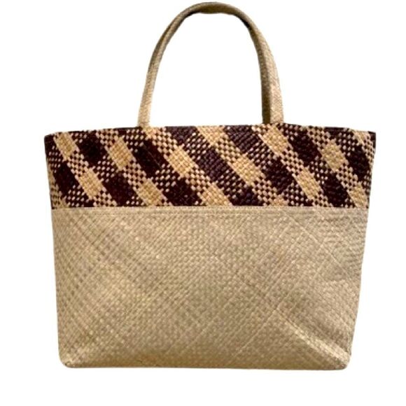 Large Woven Straw Market Tote Bag – Natural Boho Chic Summer Beach Vacation - Picture 3 of 6